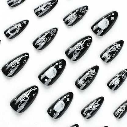 Glamorous Black Almond Stiletto Nails-2
